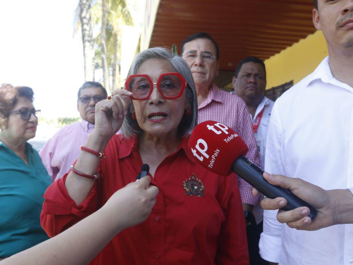 Maribel Espinoza pide a liberales: "Dejen la confrontación infértil para otros" Maribel Espinoza pide a liberales: "Dejen la confrontación infértil para otros"