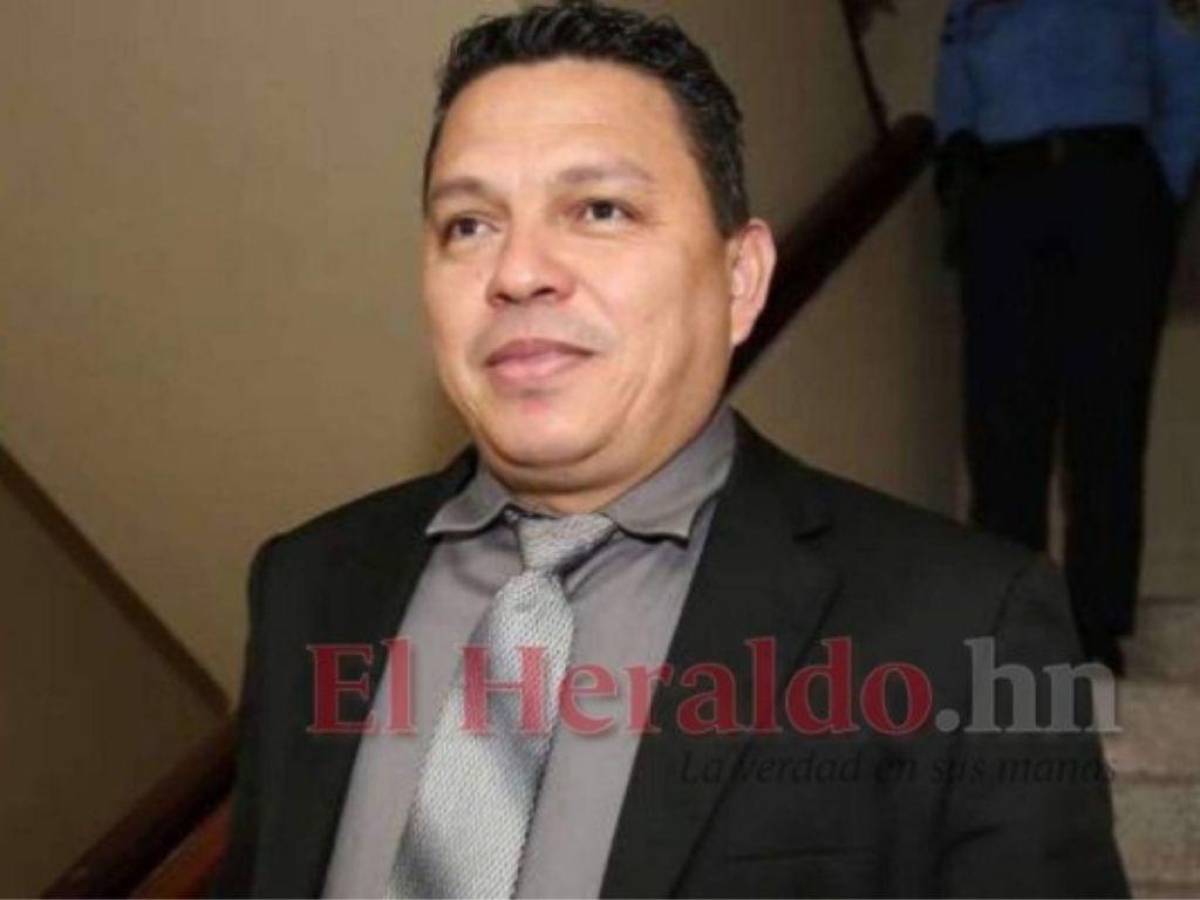 Fiscal Luis Javier Santos reconoce jerarquía de las autoridades del MP