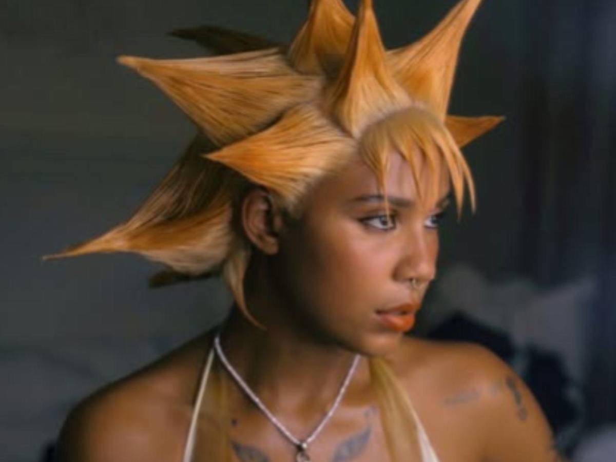 El polémico y revelador vestido de Tokischa en Premio Lo Nuestro 2026