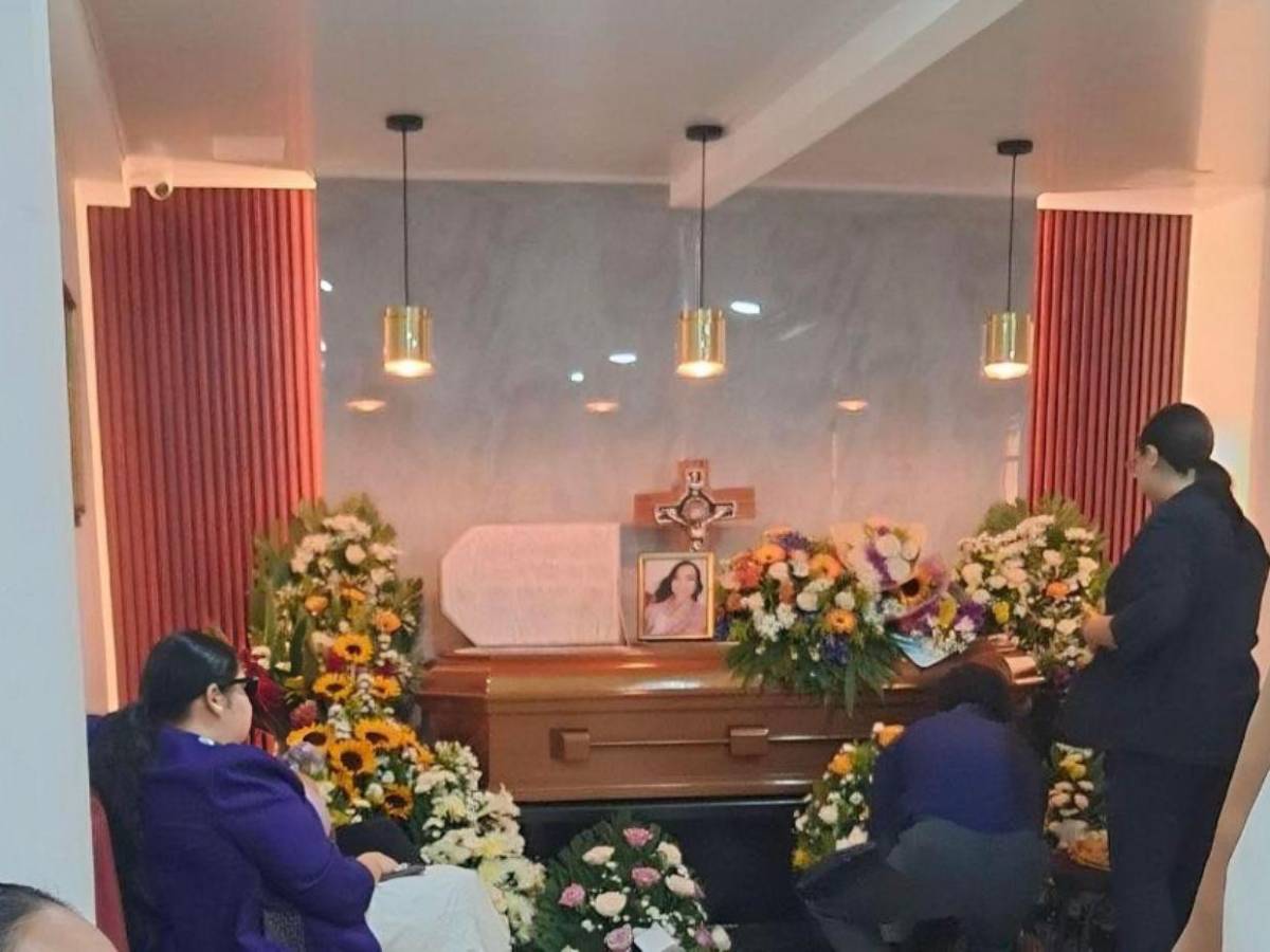 Queríamos que sobreviviera: El último adiós a la periodista Mariela Flores