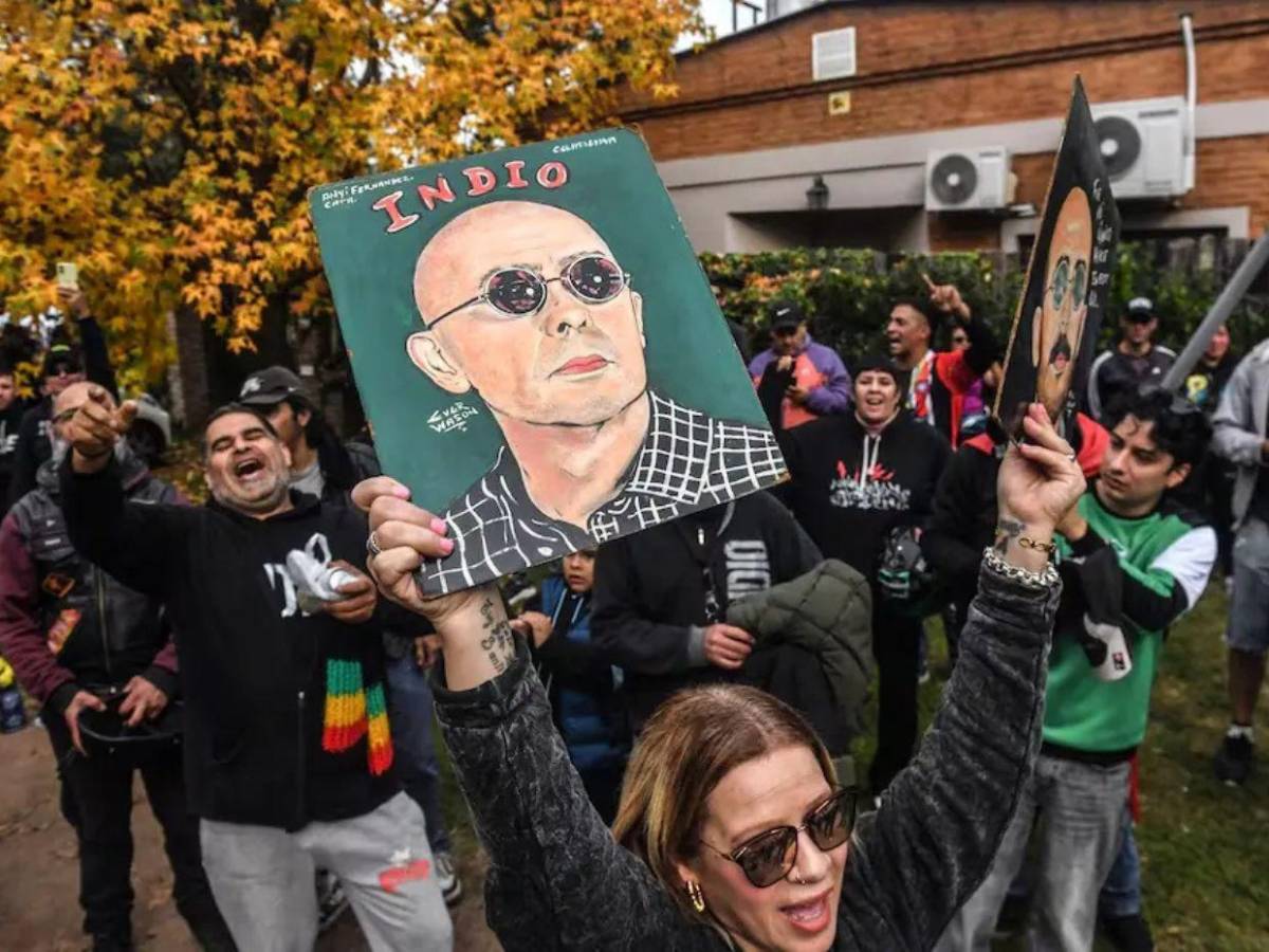 Muere Indio Solari, el ícono del rock argentino que movilizaba multitudes