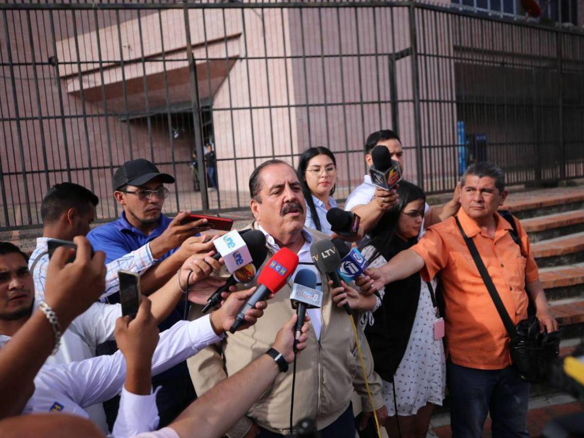 Silencio y sin avances tras un año de que Carlos Zelaya admitiera que se reunió con narcos