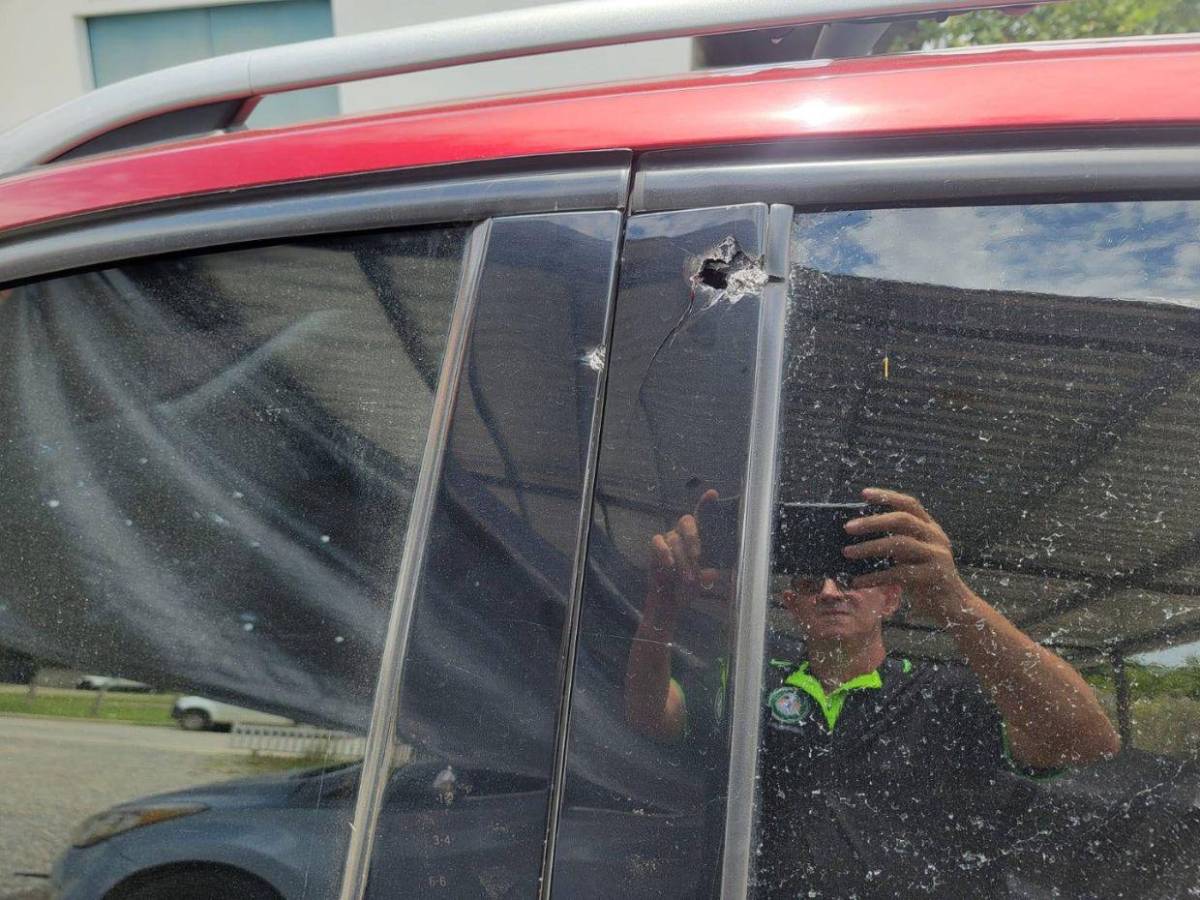 Iba con su hijo y el carro recibió seis disparos: atentado contra alcalde de Quimistán