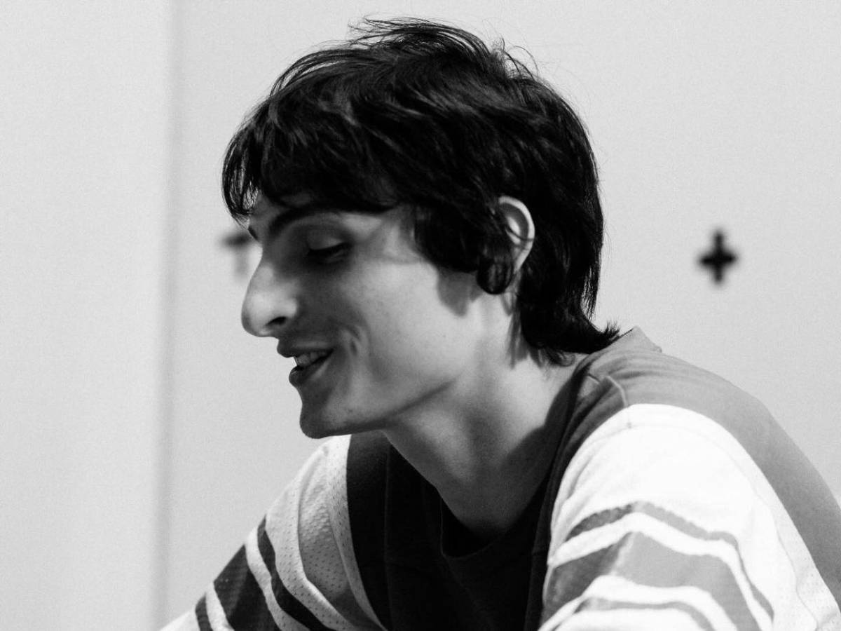 A sus 22 años y millonario, actor de Stranger Things sigue viviendo con sus padres: esta es la razón