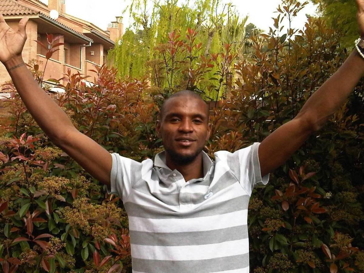 Anuncian muerte de Eric Abidal: Comunicado revela lo que pasa con el exjugador del Barcelona