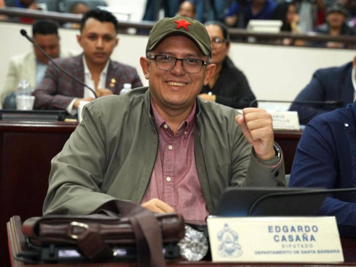 ¿Qué sanciones tendrán diputados que no cumplan con el nuevo código de vestimenta del Congreso?