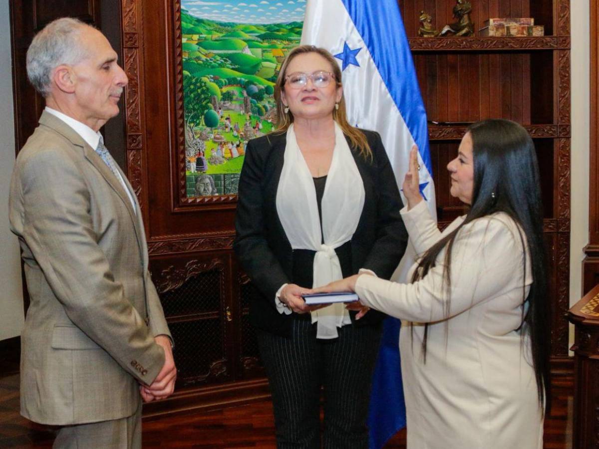 ¿Quiénes son los nuevos funcionarios juramentados por Nasry Asfura el 3 de marzo?