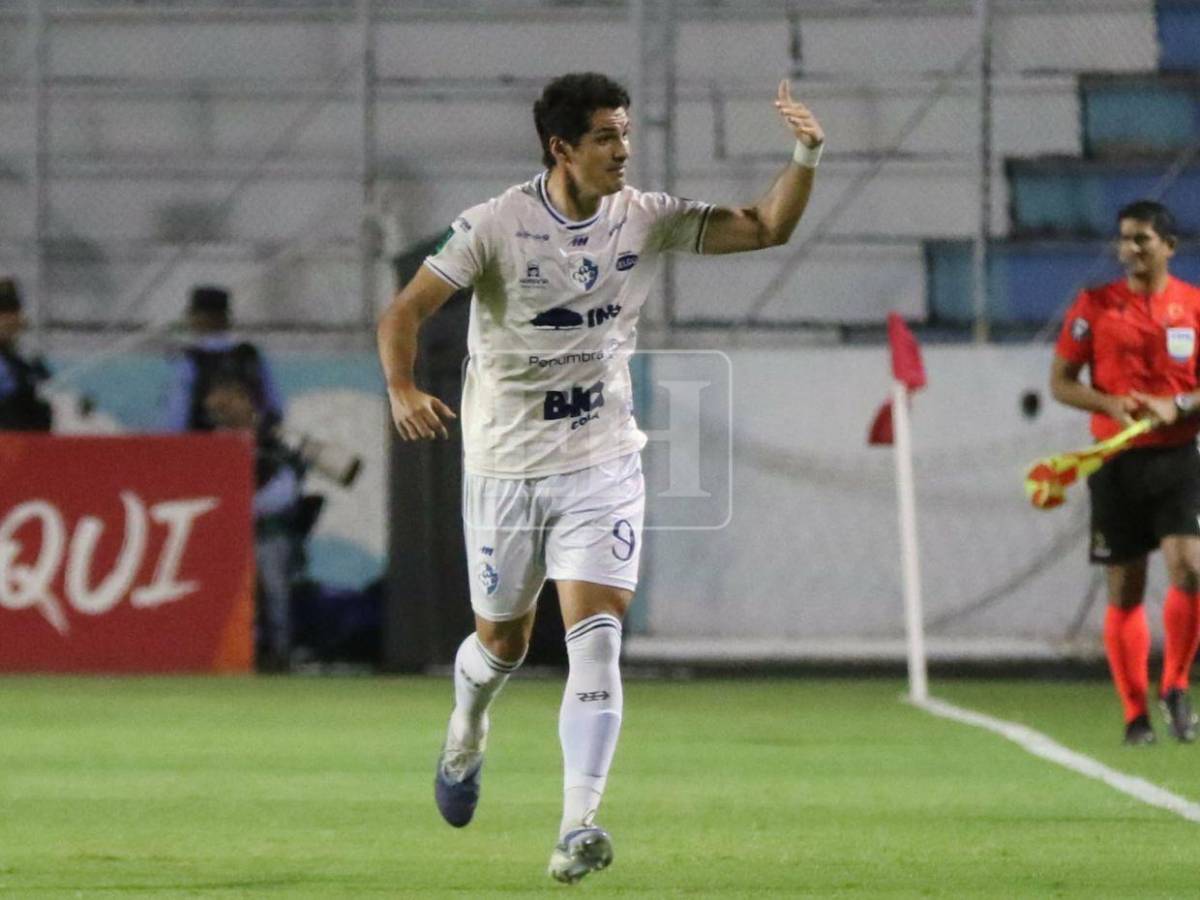 No se vio en TV: Puesto de baleadas atrasó a Cartaginés y Motagua con poco apoyo de su gente