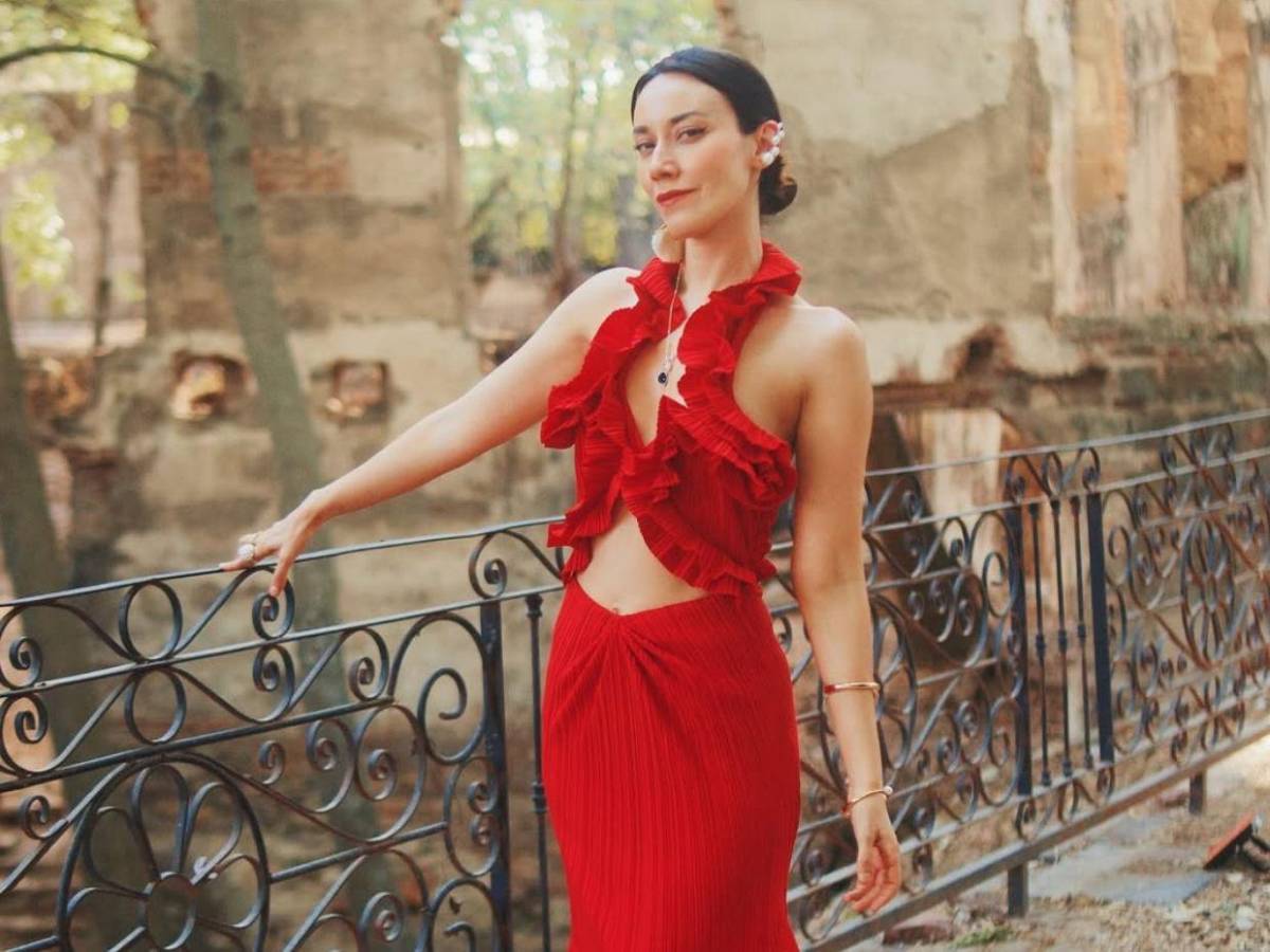 Así es Esmeralda Camacho, la violinista que habría cautivado a Christian Nodal