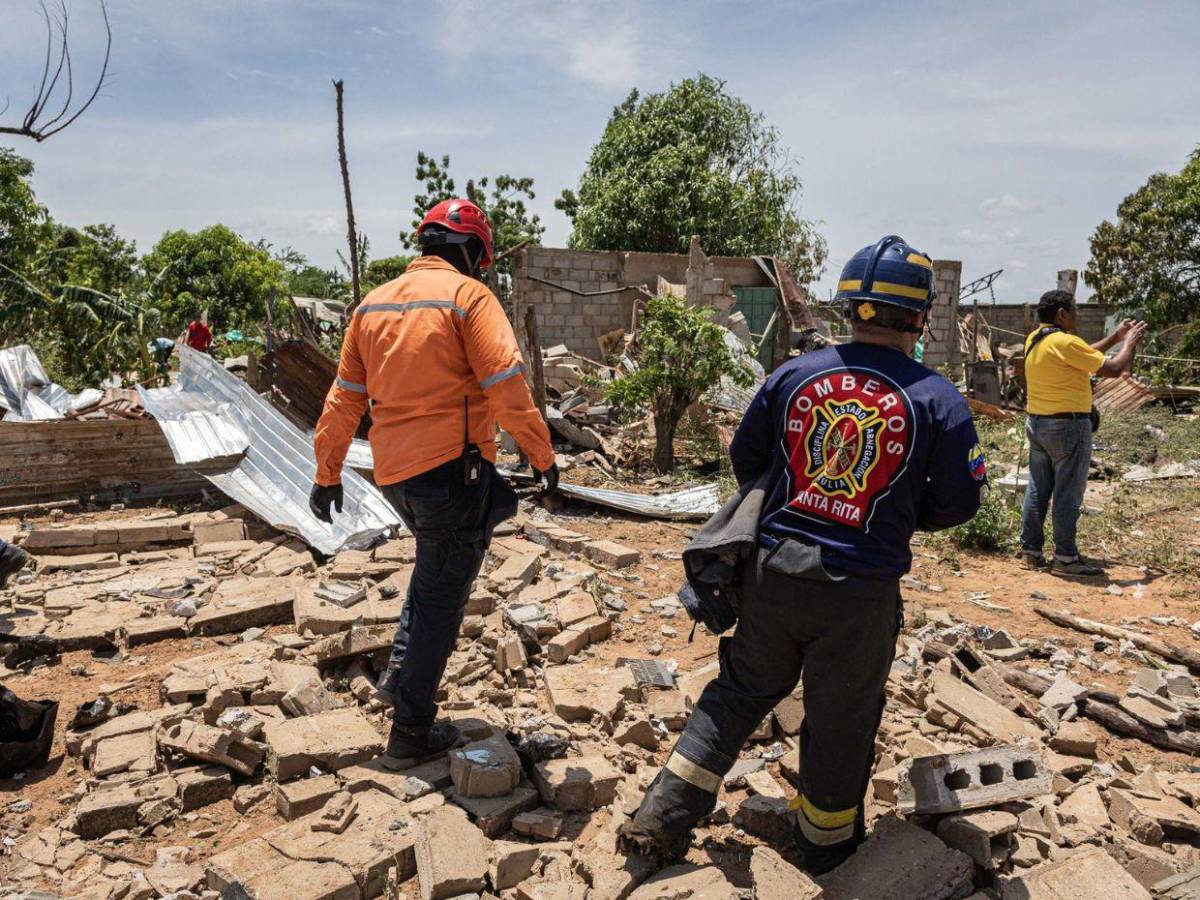 Más de 20 afectados deja  explosión de fábrica de fuegos artificiales en Venezuela