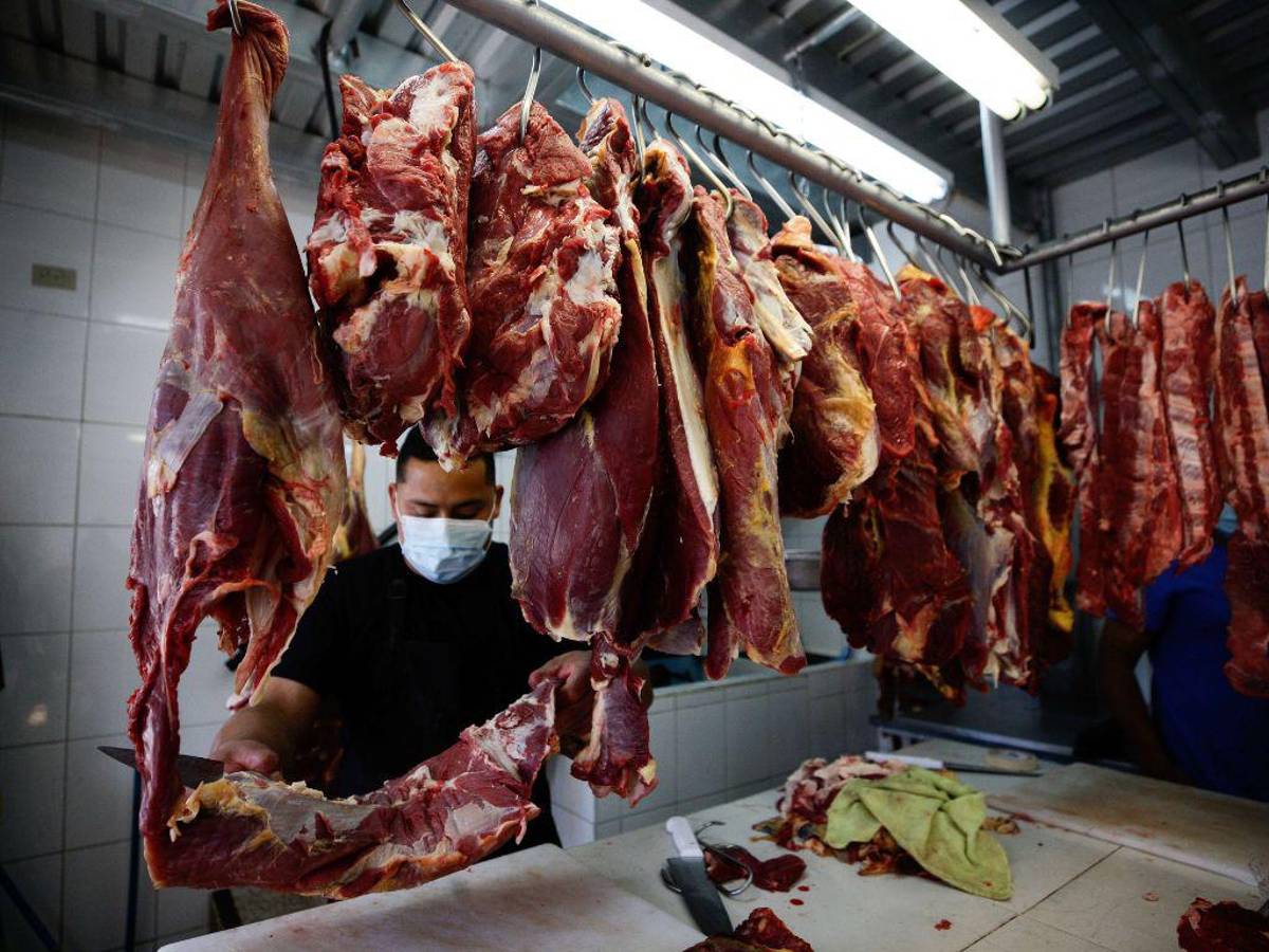 Protección al Consumidor le cae a mercados capitalinos por altos precios