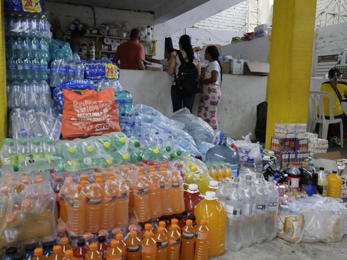 Los albergues, un oasis para las familias que perdieron todo por el terremoto en Colombia