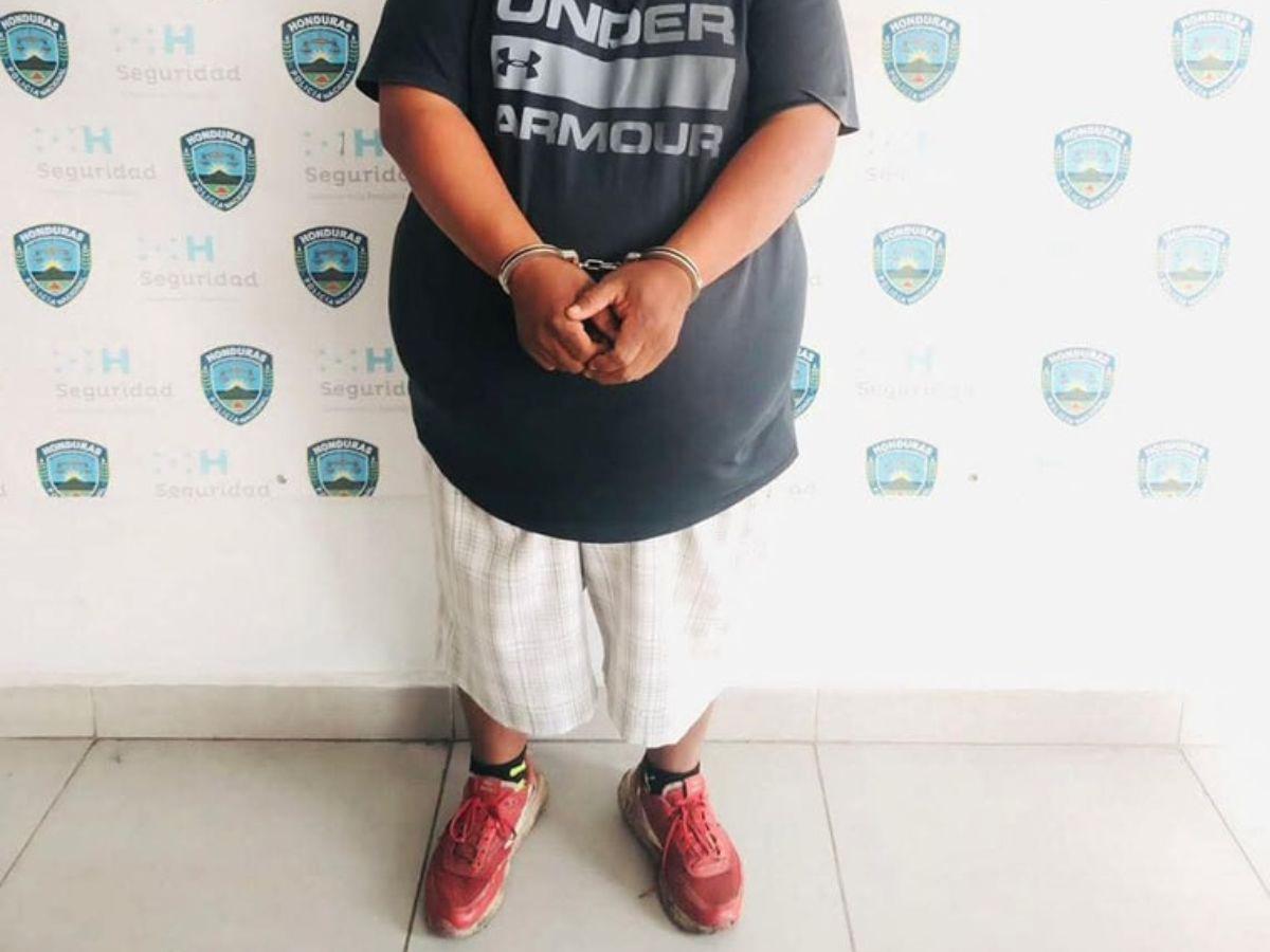 Dejó a los niños hasta quedarse solo con estudiante: conductor de bus escolar en Choloma es acusado de abuso