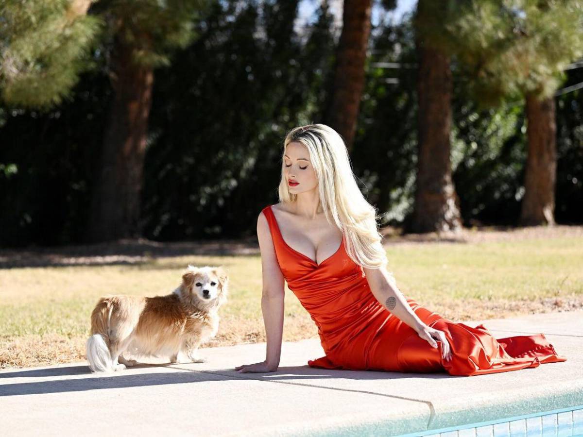 Holly Madison revela lo que vivió a puertas cerradas con Hugh Hefner