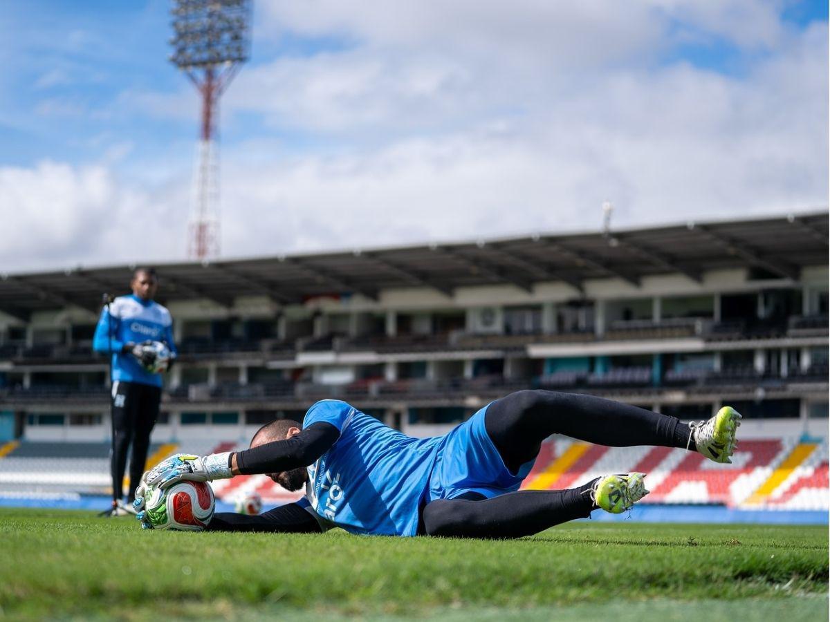 ¿Pelones? Palma sorprende en entreno de Honduras antes de enfrentar a Costa Rica