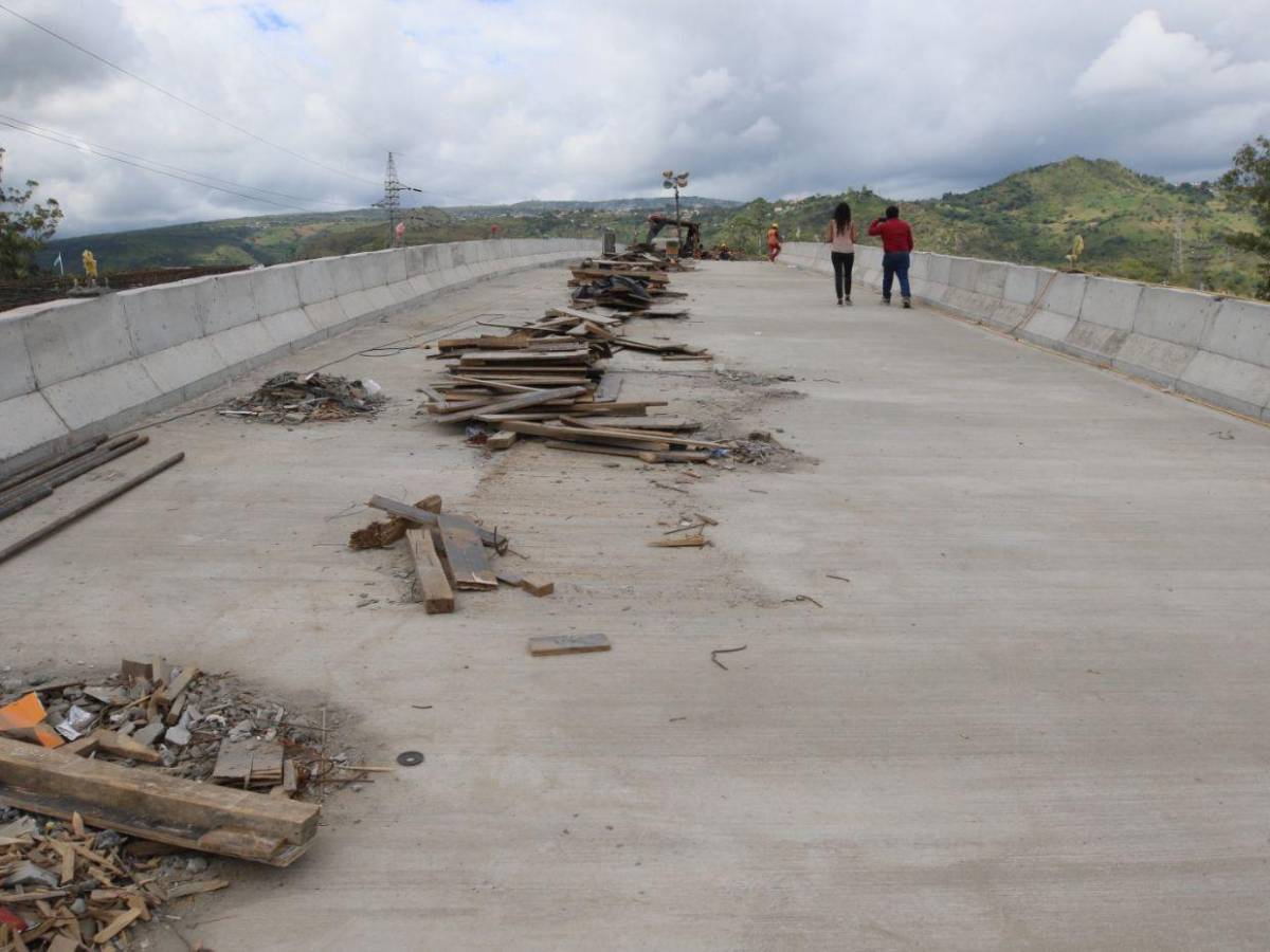 En fotos: así avanza las obra en puente elevado Papa Francisco en la capital