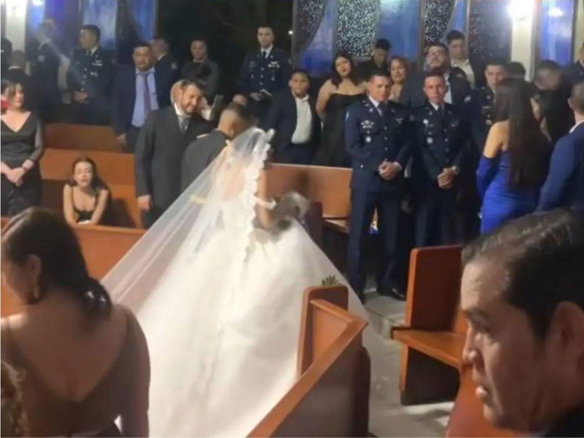 Se quedó en la orilla por una alergia y fue alcanzada por un rayo: relato del esposo de Stephany Elvir