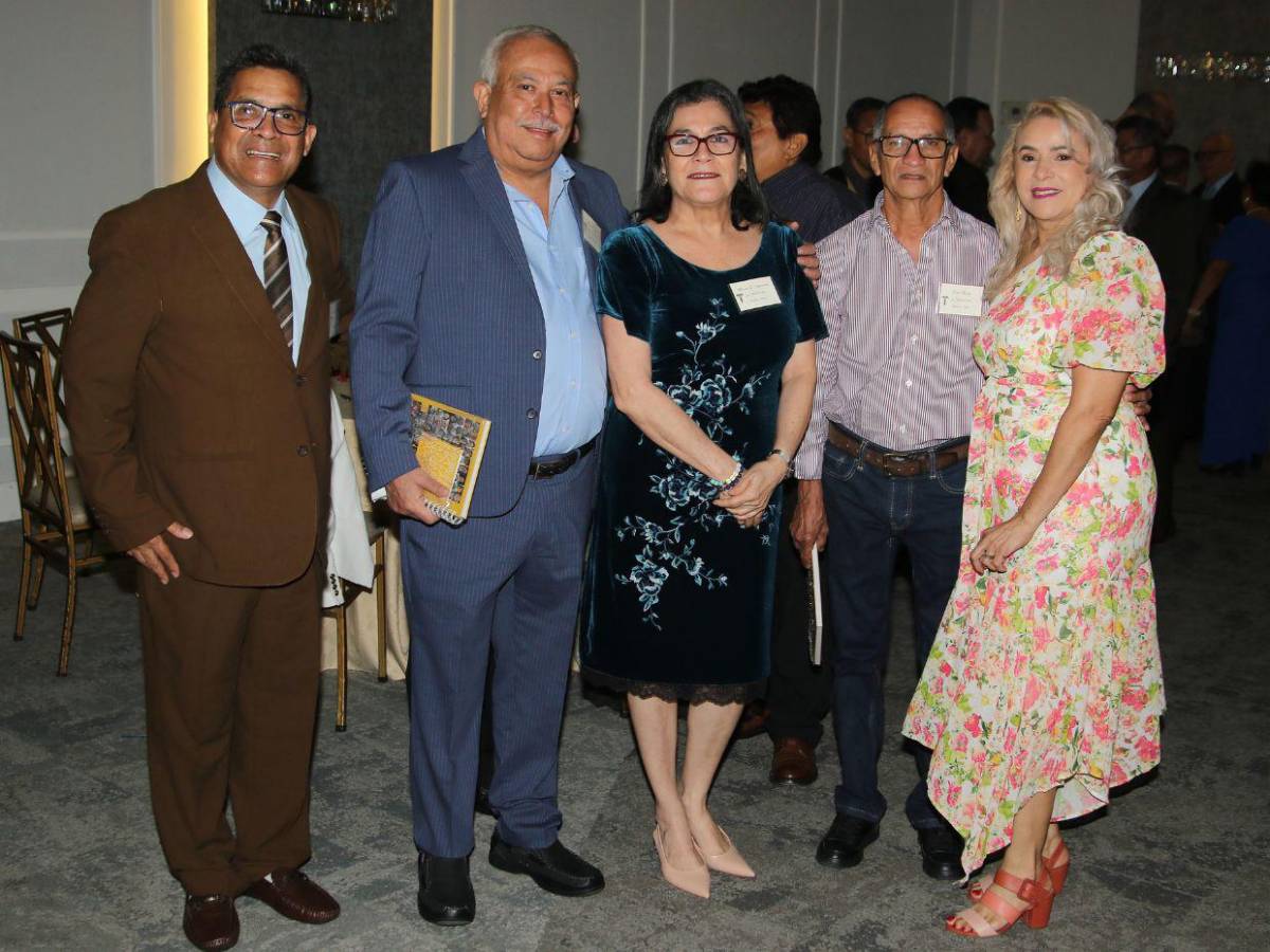 Generación 1983: Médicos internos celebra su 42º aniversario en Tegucigalpa Generación 1983: Médicos internos celebra su 42º aniversario en Tegucigalpa