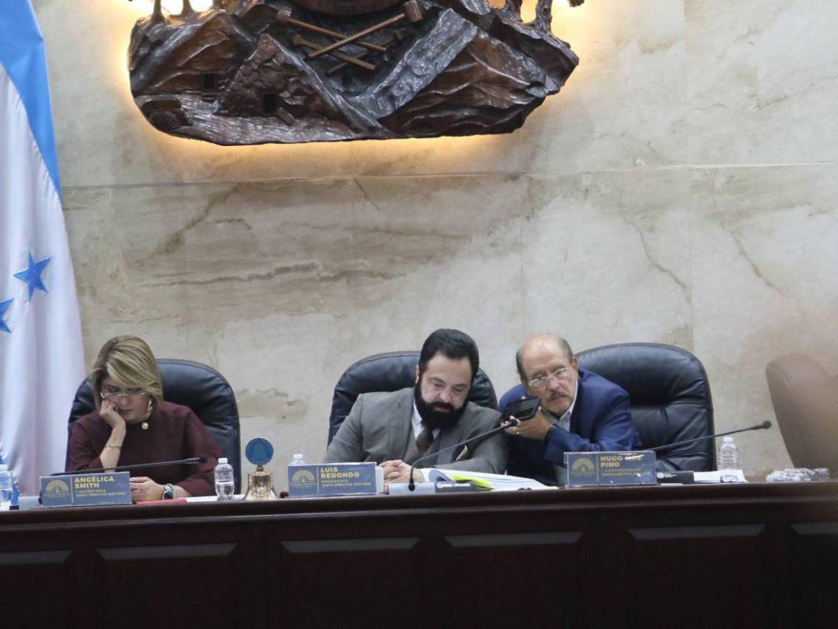 Con una oposición ausente, el Congreso aprueba Presupuesto General de 2025