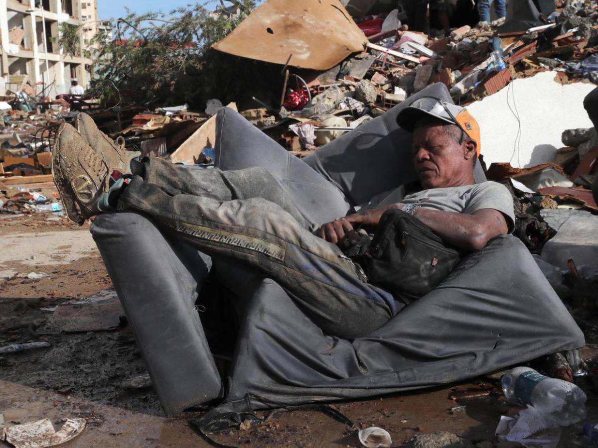 Venezuela sigue buscando y sumando víctimas de  terremotos