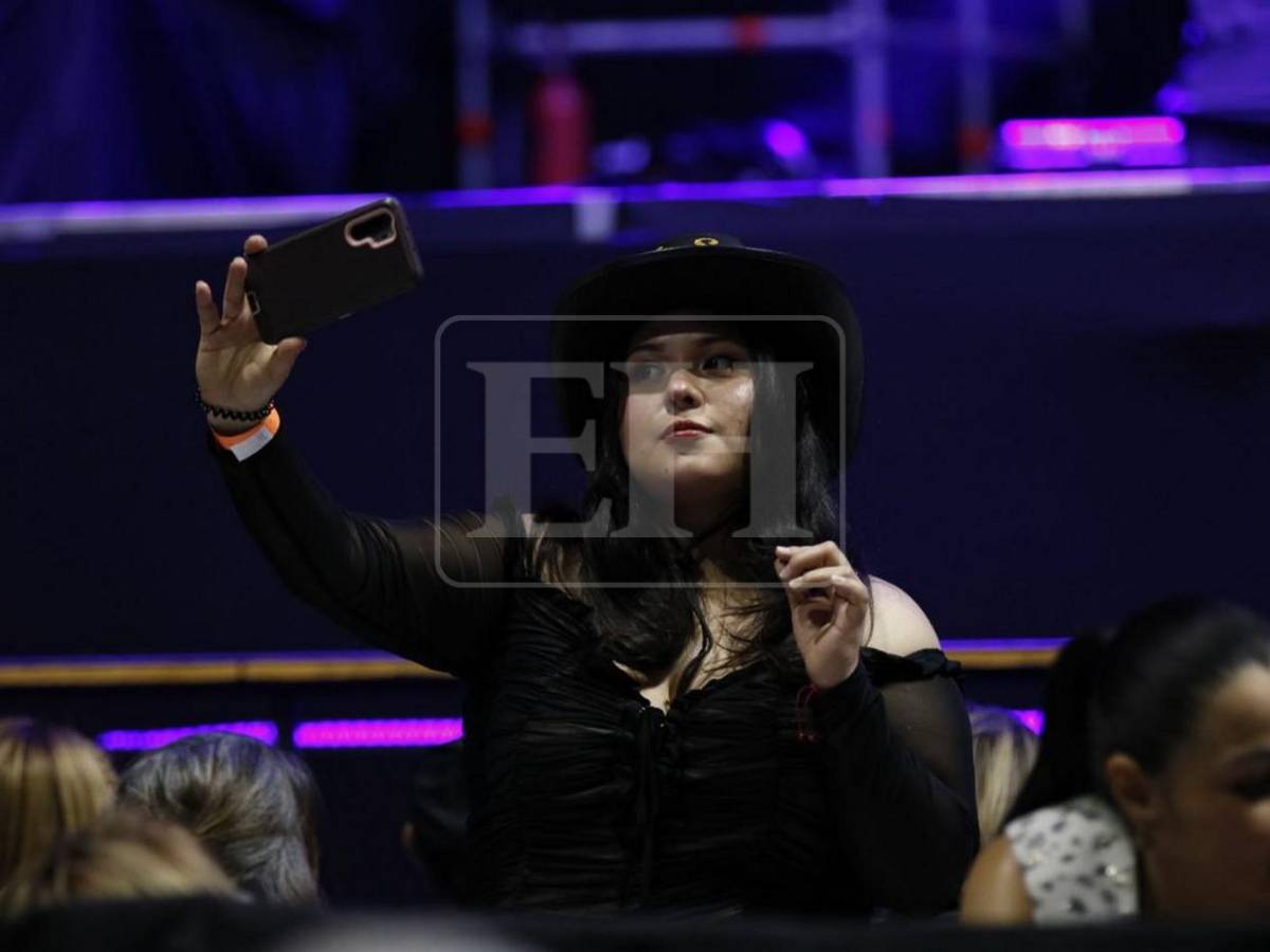 Air Supply hace cantar a Tegucigalpa con sus grandes clásicos en el Coliseo