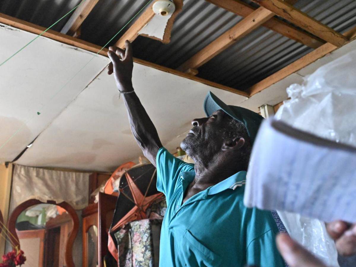 Aumenta a cuatro la cifra de muertos tras impacto de  huracán Melissa en Jamaica