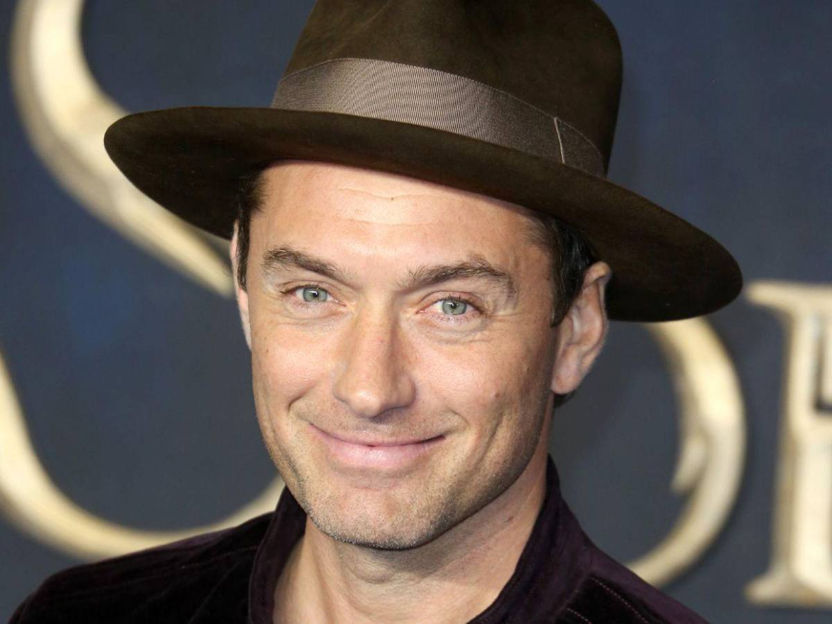 Jude Law conquista el Paseo de la Fama luego de tres décadas de carrera