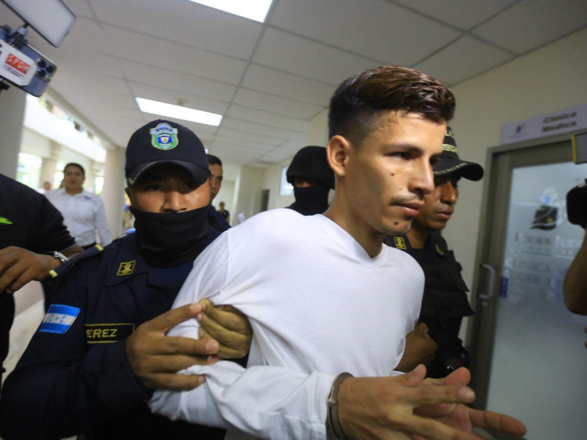 “Asesino de niños”: Golpes e insultos en audiencia contra padrastro que mató a menor de cinco años