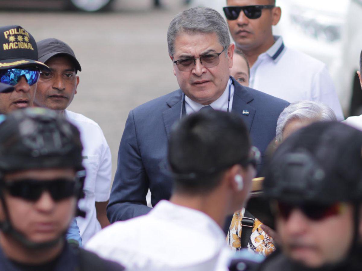 Por peligro de fuga, el MP y la PGR piden detención judicial contra Juan Orlando Hernández