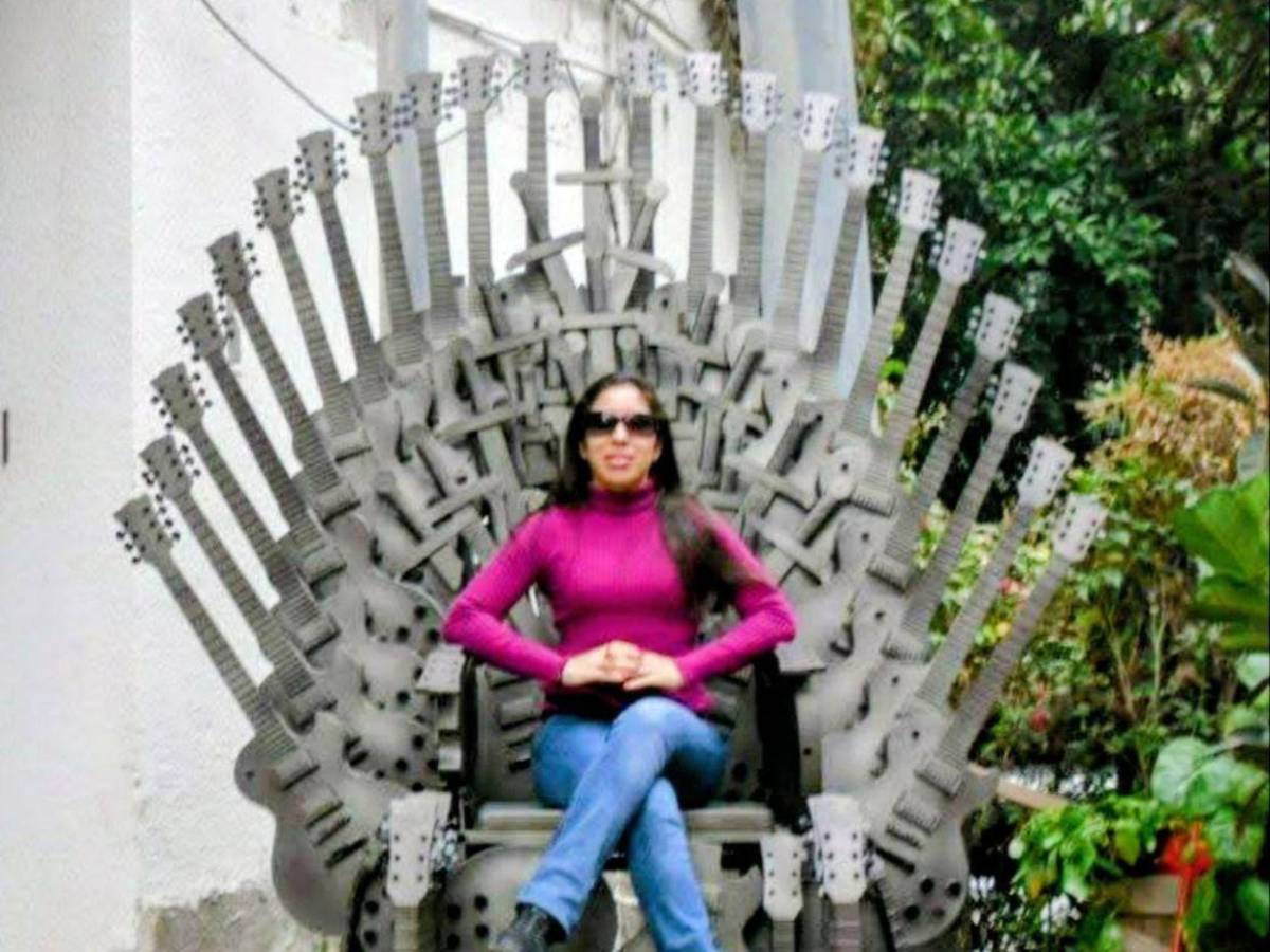 Rinden homenaje a Angie Sánchez, docente que fue hallada muerta en La Ceiba