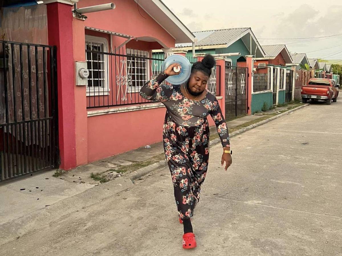 De joven futbolista a tiktoker: el antes y después de La More