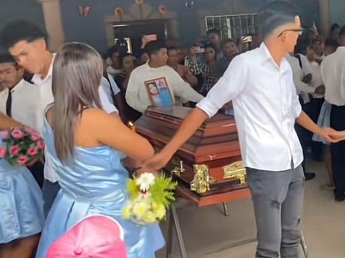 Con un vals despiden a quinceañera que murió de dengue en Sabanagrande