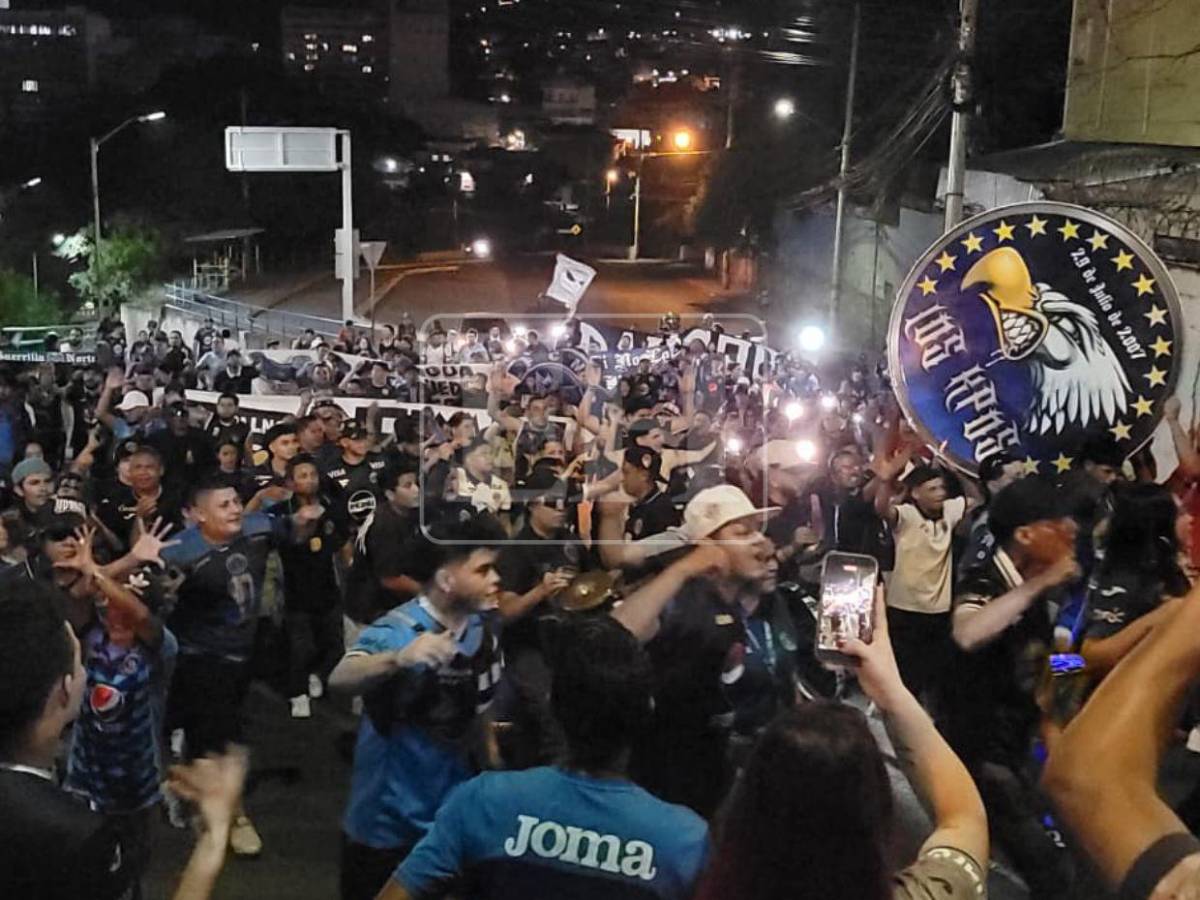 Motagua vs FAS: barra salvadoreña denuncia lo que le hicieron y, ¿quién es la bella chica?