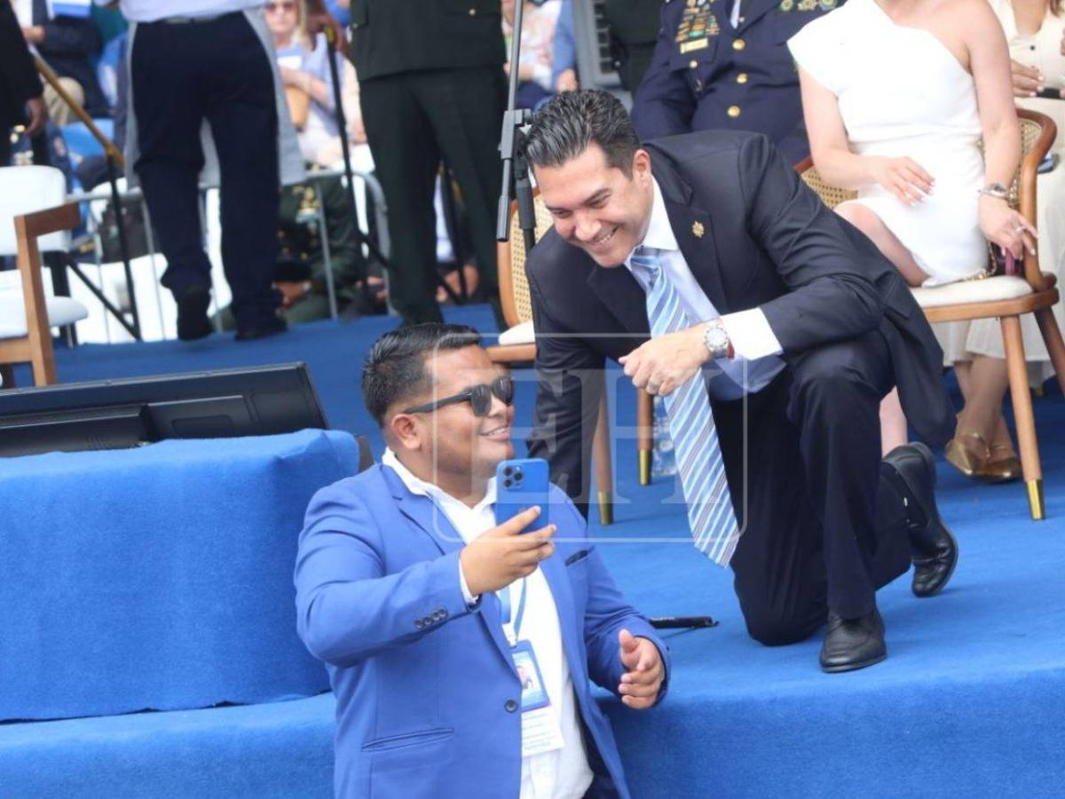 Así lucieron el alcalde de Tegucigalpa y su esposa durante los desfiles patrios 2026