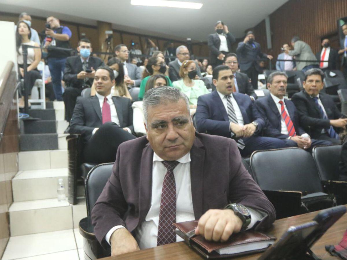 Invitan a familiares de los aspirantes a magistrados a la sesión del Congreso Nacional