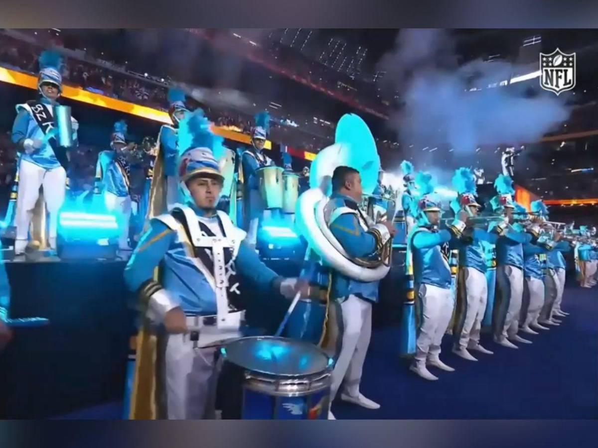 Banda Honduras 504 deslumbró en show de medio tiempo de la NFL junto a Daddy Yankee y Bizarrap