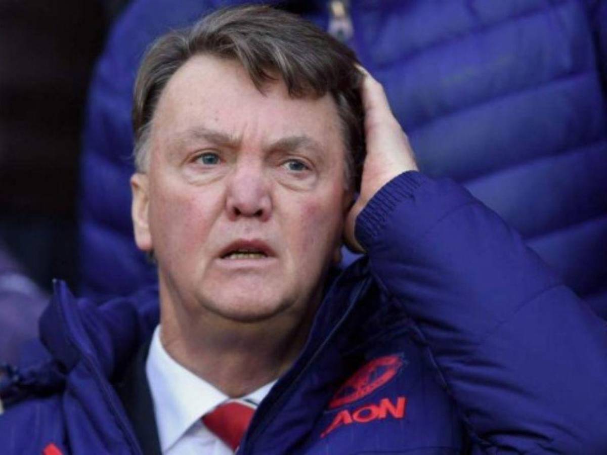 El seleccionador holandés Louis Van Gaal da positivo al covid-19