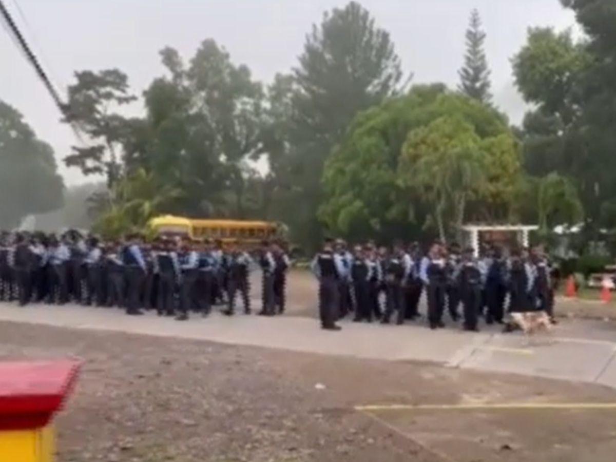 Policía Nacional llega a desalojar fincas ocupadas por campesinos en Sonaguera, Colón