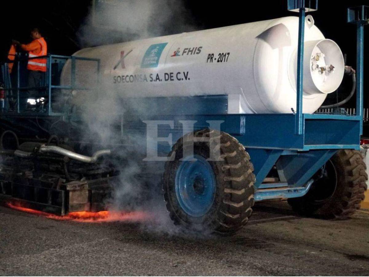 Así quedó el dragón, maquinaria que cayó tras desplomarse puente a desnivel Juan Manuel Gálvez