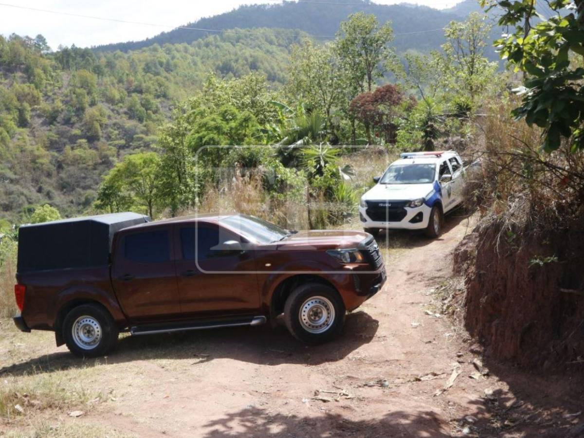 Palos, lazos y ropa: escena donde se encontró un cuerpo en descomposición en Nueva Suyapa