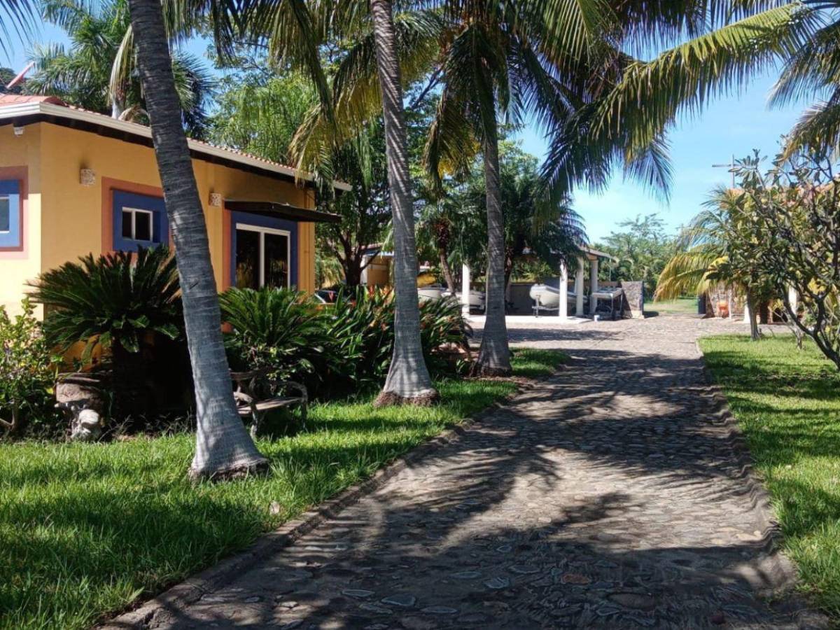 Lujosas casas: estos son los bienes incautados al exdirector de la Tasa de Seguridad