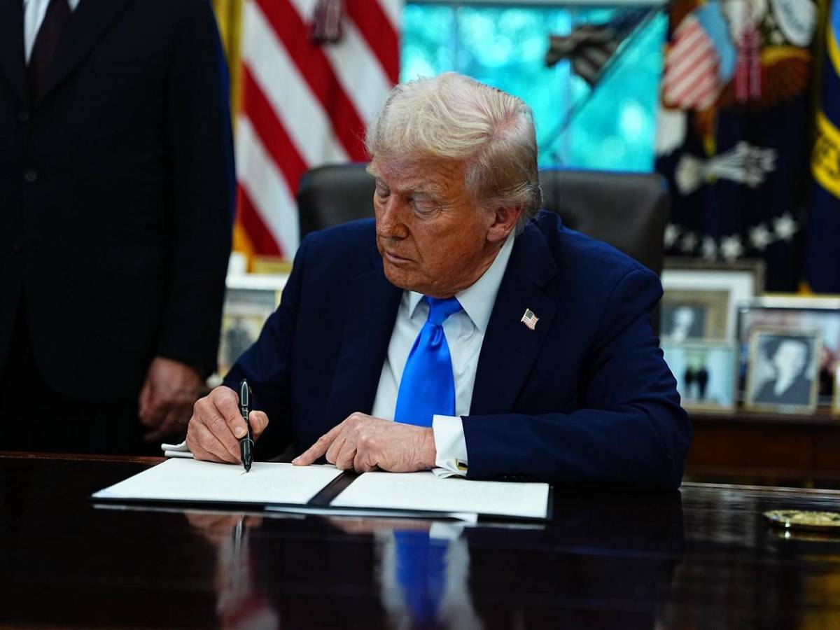 Así es la nueva tarjeta dorada de Trump por un pago mínimo de un millón de dólares