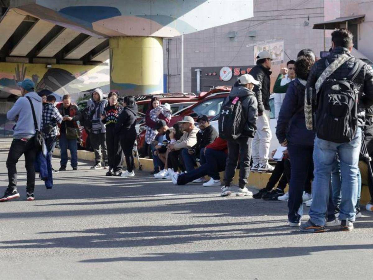 Primeros inmigrantes retornados en Tijuana fueron detenidos por redadas de Biden
