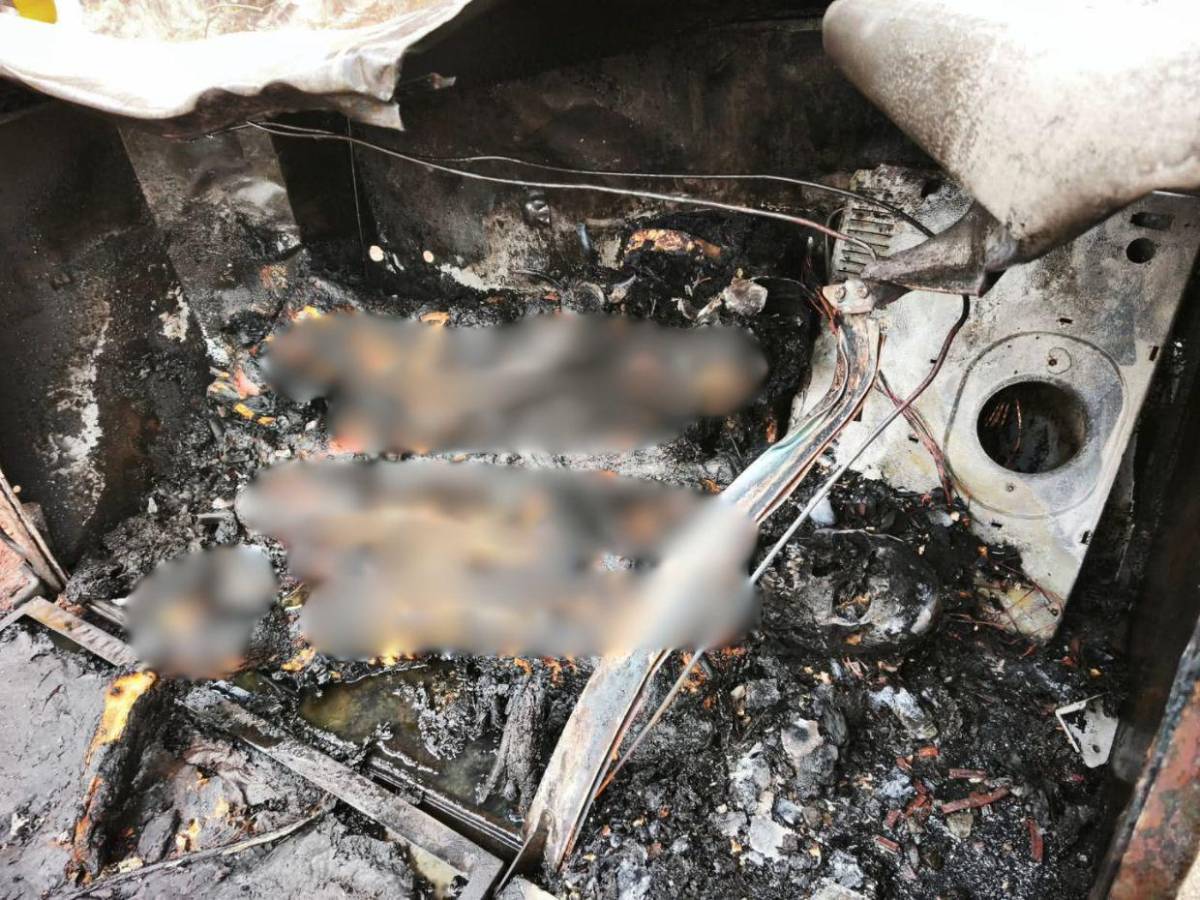 Las dantescas imágenes del crimen que aterra a El Cimarrón: tres cuerpos carbonizados