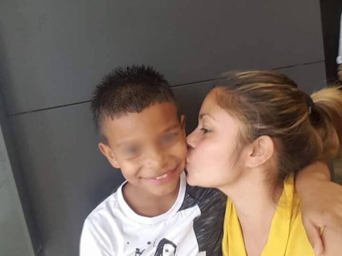 Madre de Enoc Pérez ofrece recompensa de L500,000 por información de su paradero