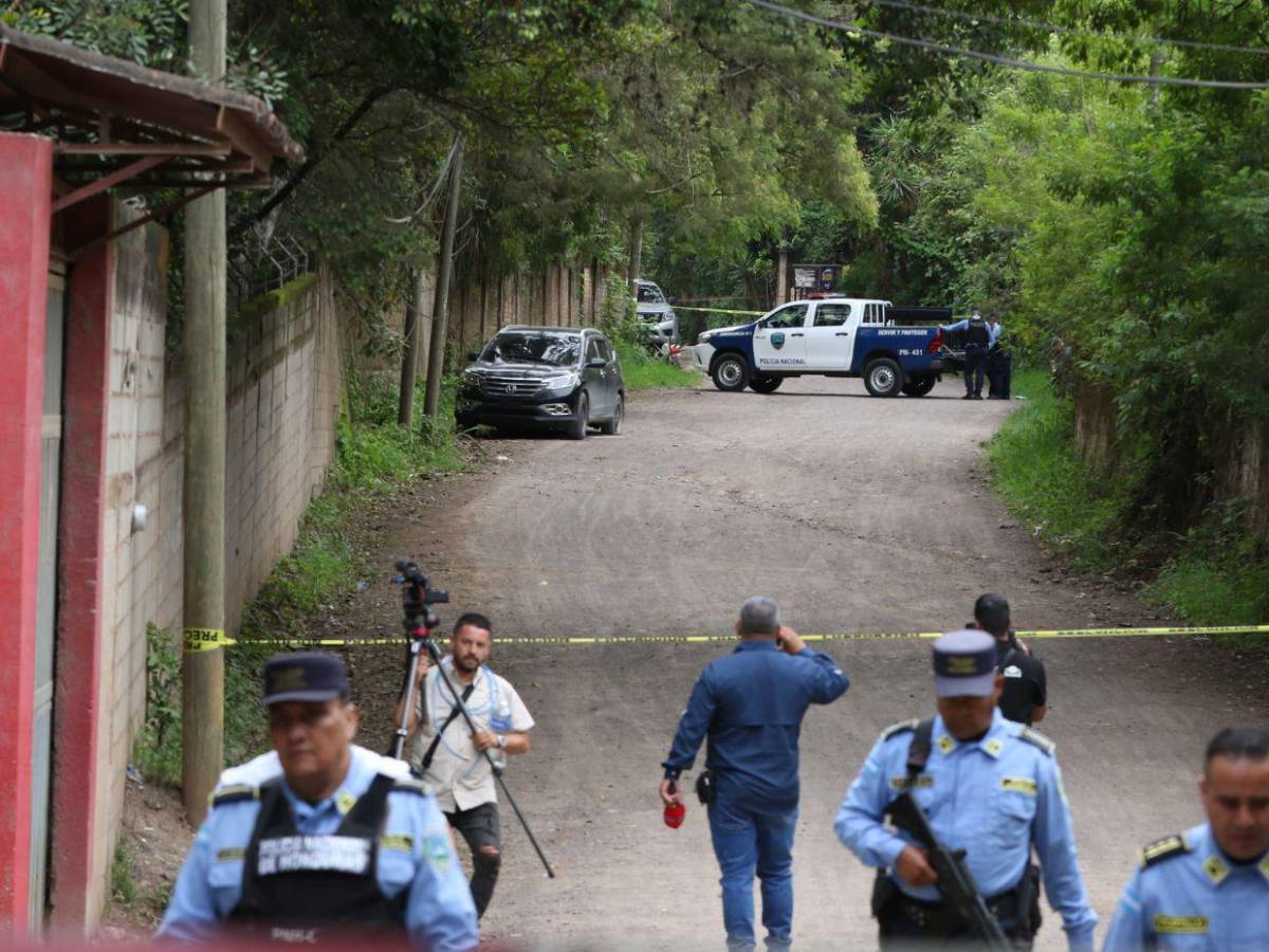 Su esposa fue encontrada en el asiento de atrás: lo que se sabe del crimen de la pareja de policías