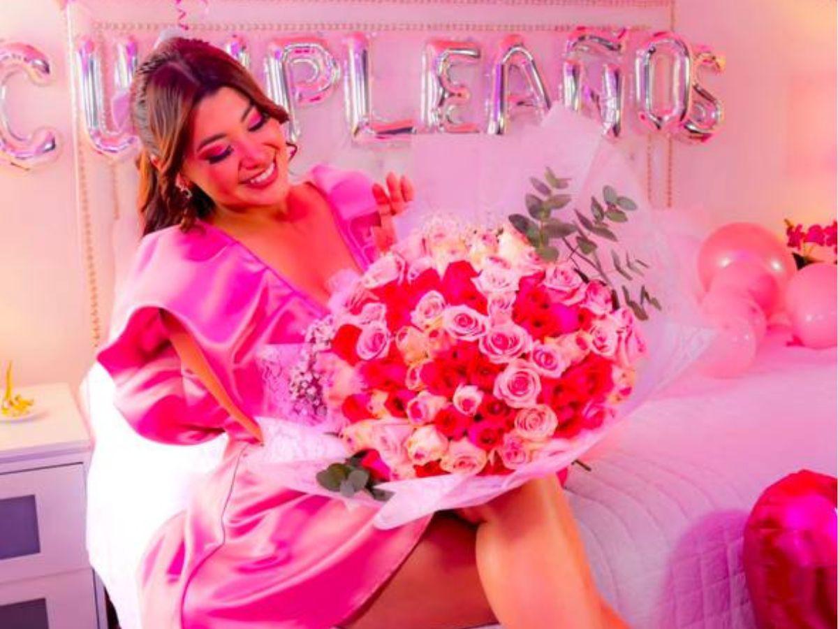 ¡Bienvenidos los 30! Milagro Flores celebra con romántica cena y espectaculares fotos su cumpleaños