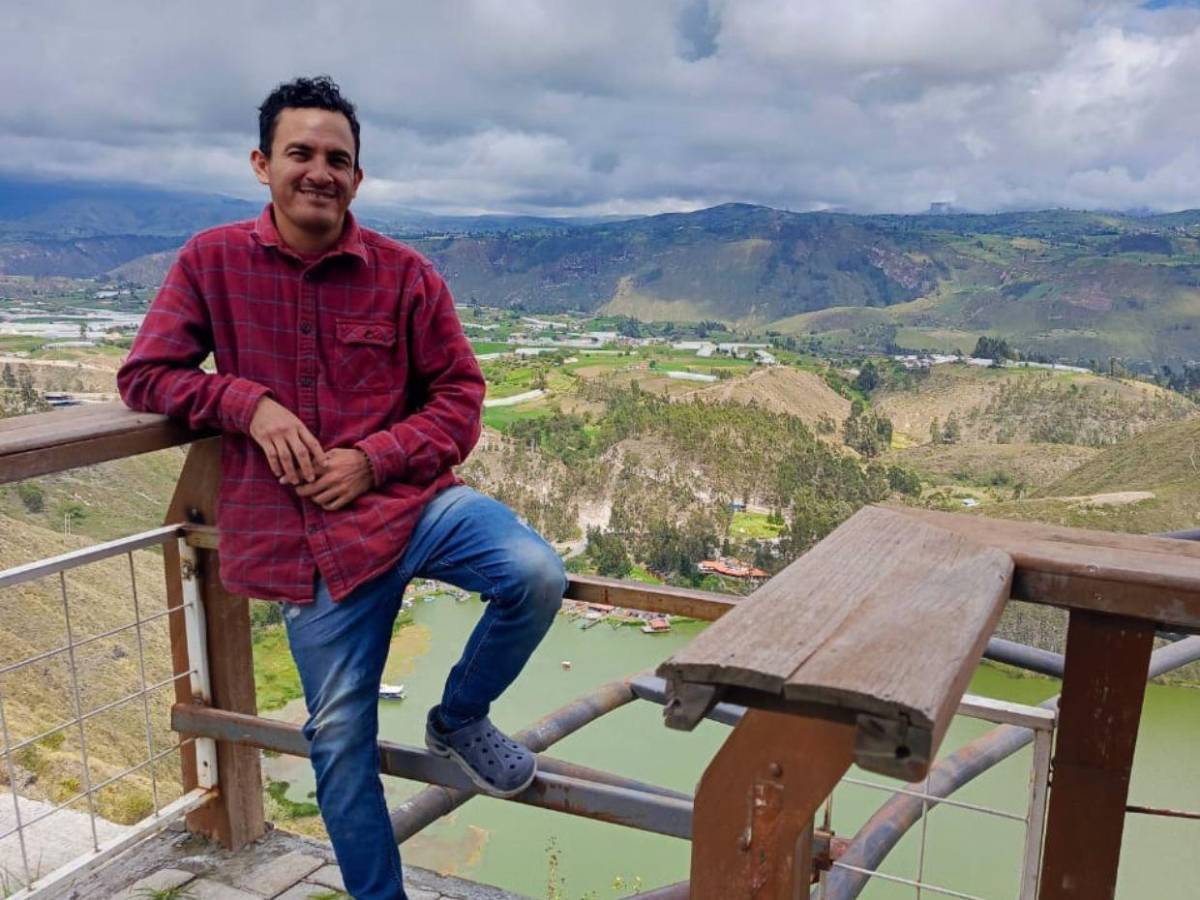 Un hombre murió electrocutado tras intentar salvar a su compañero en Ecuador