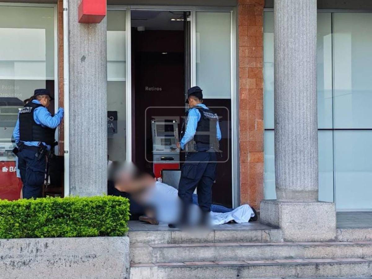 Tras salir del cajero, se desvaneció y cayó al suelo: Detalles de la muerte de Alejandro Castellanos