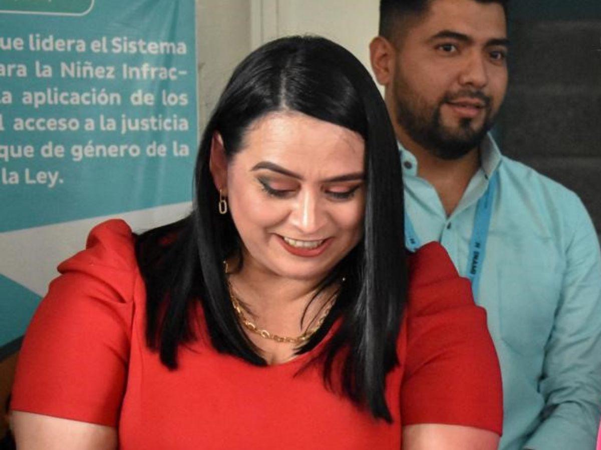 Contrató a su hija, padrastro y pareja: Ninfa Flores, exdirectora del INAMI acusada de fraude